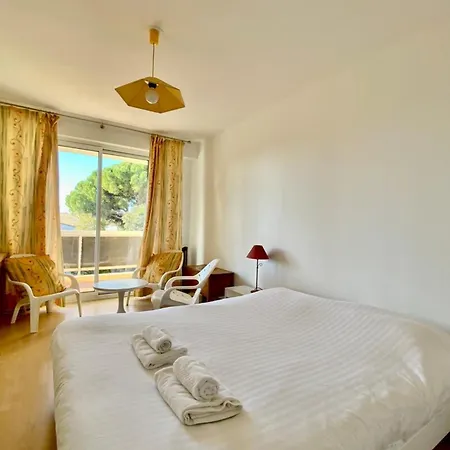 Le Marianne- 3 Bedrooms And Fully Air-conditioned! Holiday home *