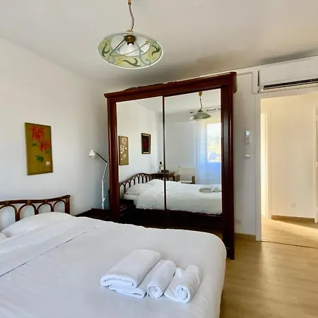 Holiday home Le Marianne- 3 Bedrooms And Fully Air-conditioned!